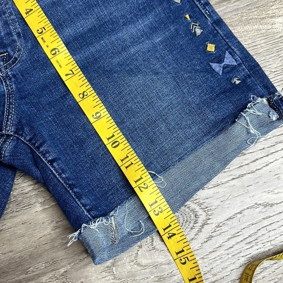 Lucky Brand Women’s The Roll Up Mid-Rise Blue Denim Shorts Size 2/26 - Picture 10 of 11